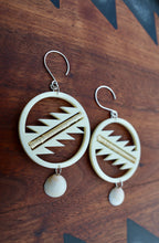 Load image into Gallery viewer, Earrings
