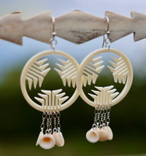 Load image into Gallery viewer, Earrings
