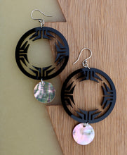 Load image into Gallery viewer, Earrings
