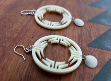 Load image into Gallery viewer, Earrings
