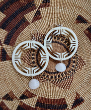 Load image into Gallery viewer, Earrings
