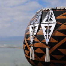 Load image into Gallery viewer, Earrings
